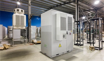 Liquid-Cooled Outdoor Power Cabinet with Integrated Inverter